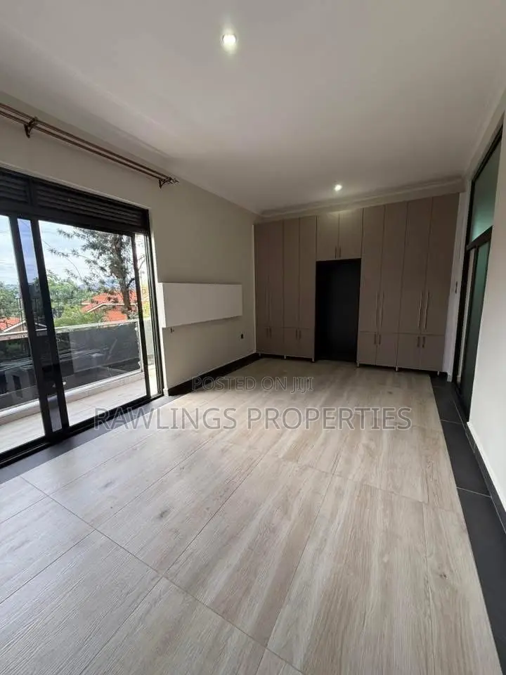 3bdrm Apartment in Kalungu, Makindye for rent