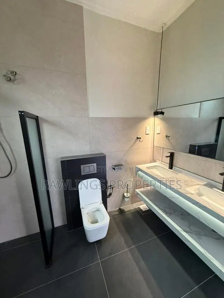 3bdrm Apartment in Kalungu, Makindye for rent