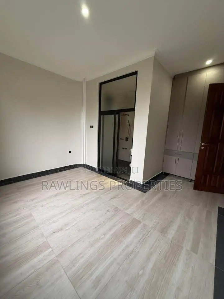 3bdrm Apartment in Kalungu, Makindye for rent