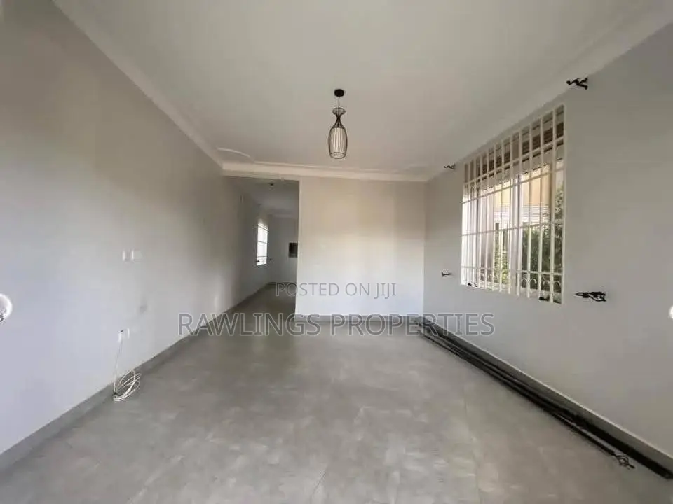 2bdrm Apartment in Kalungu, Makindye for rent