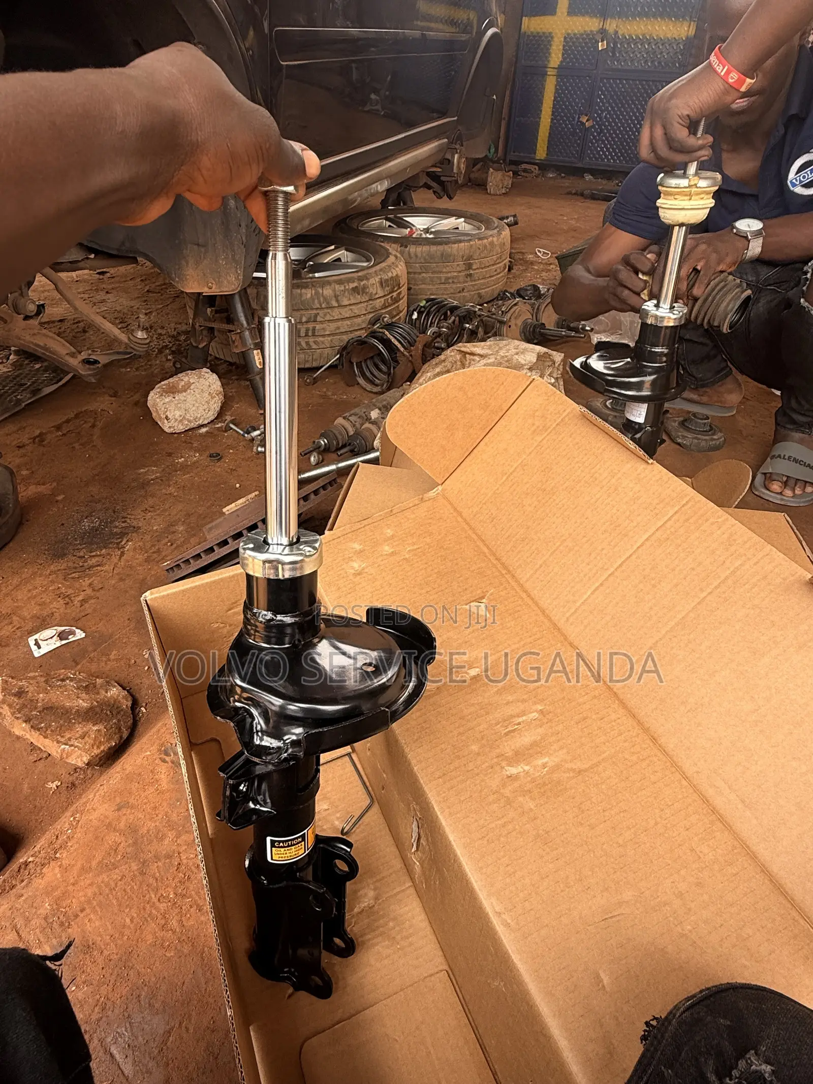 For Front + Rear Shocks on Volvo Xc90, Xc60, V60, V90, V40, V50: