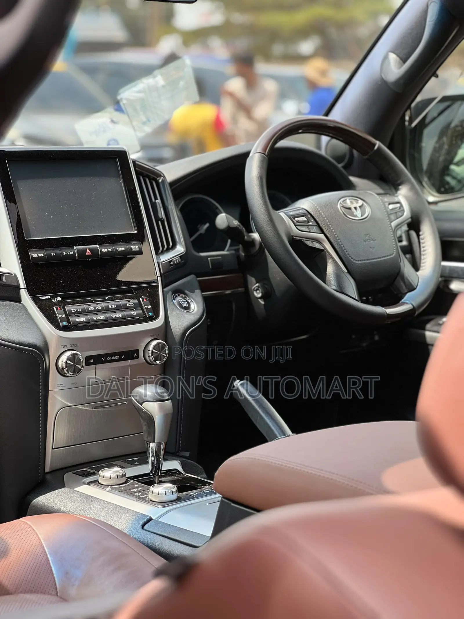 Toyota Land Cruiser 4.6 V8 ZX 2017 Black
