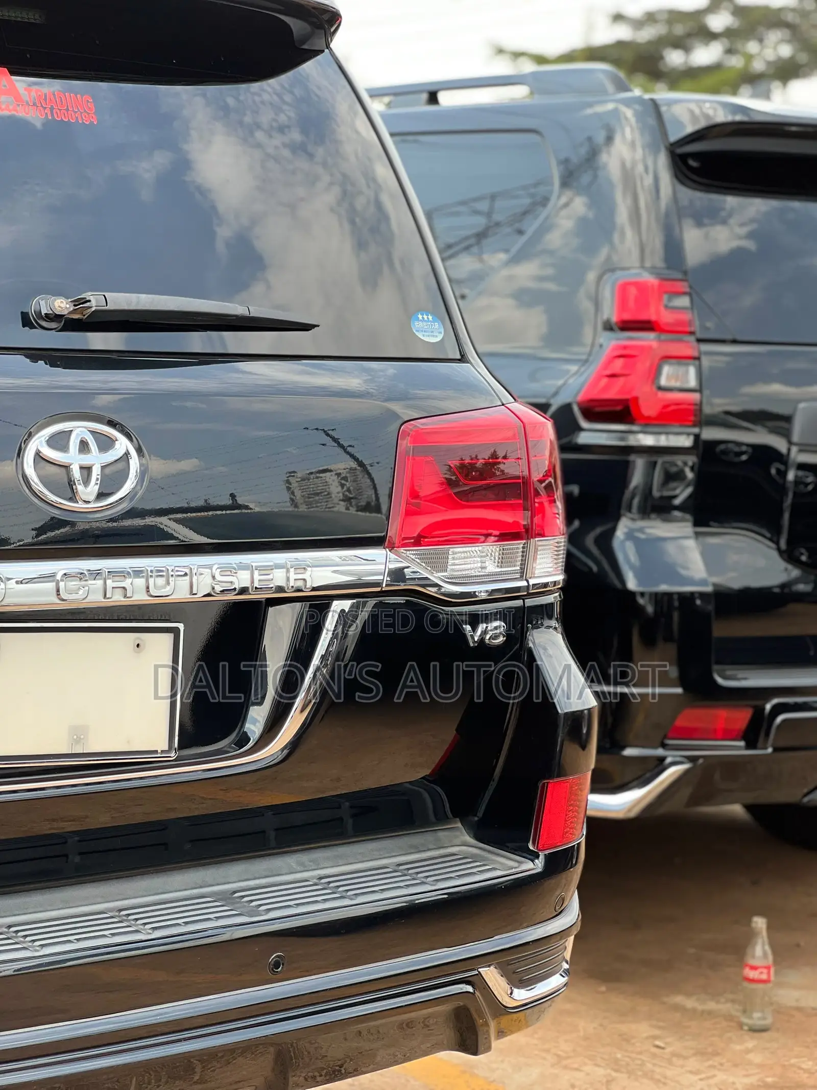 Toyota Land Cruiser 4.6 V8 ZX 2017 Black