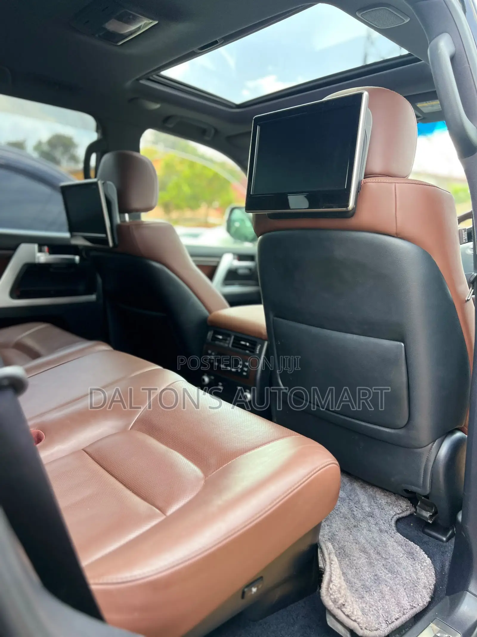 Toyota Land Cruiser 4.6 V8 ZX 2017 Black