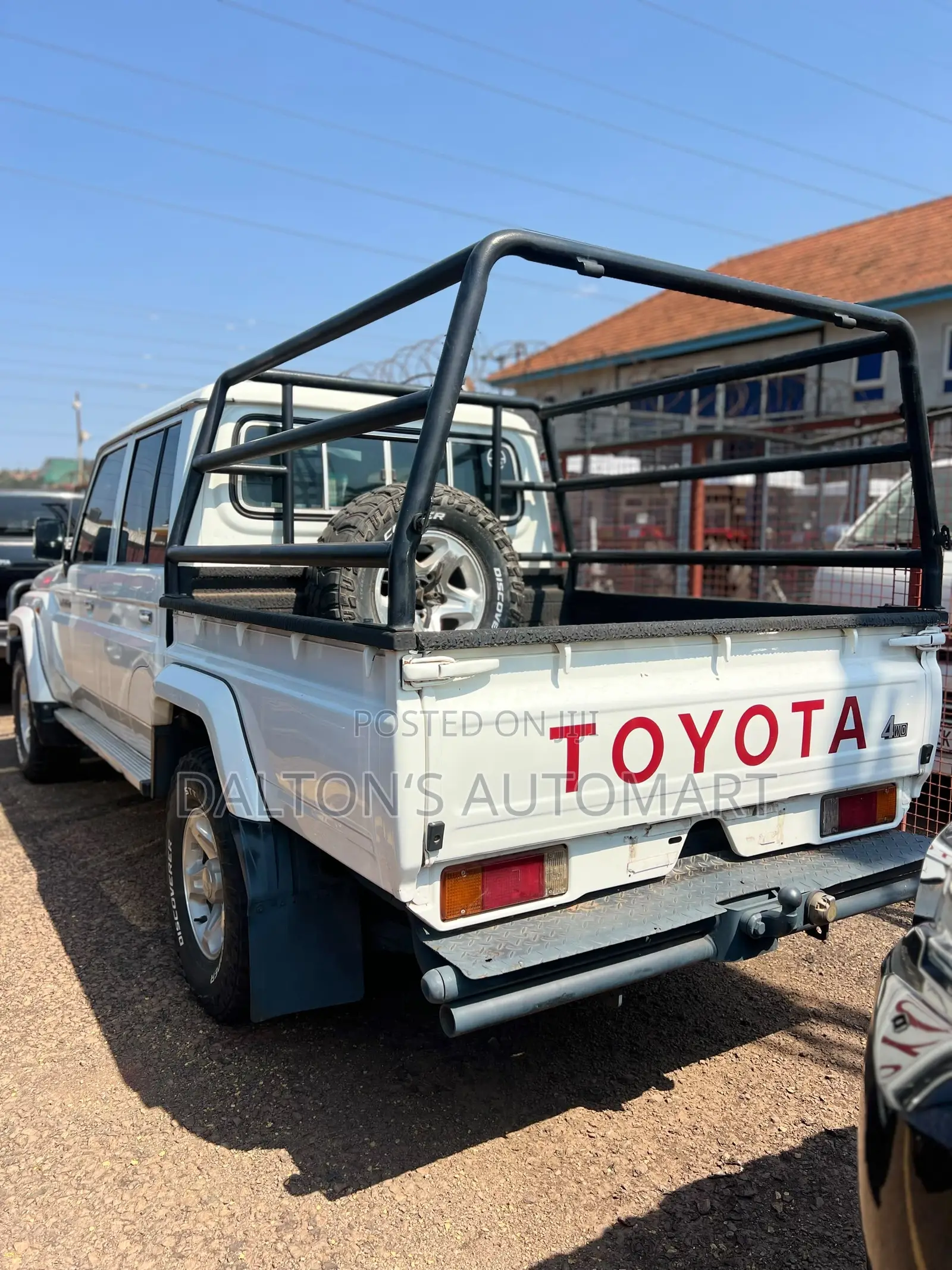 Toyota Land Cruiser 79 Series 2017 White