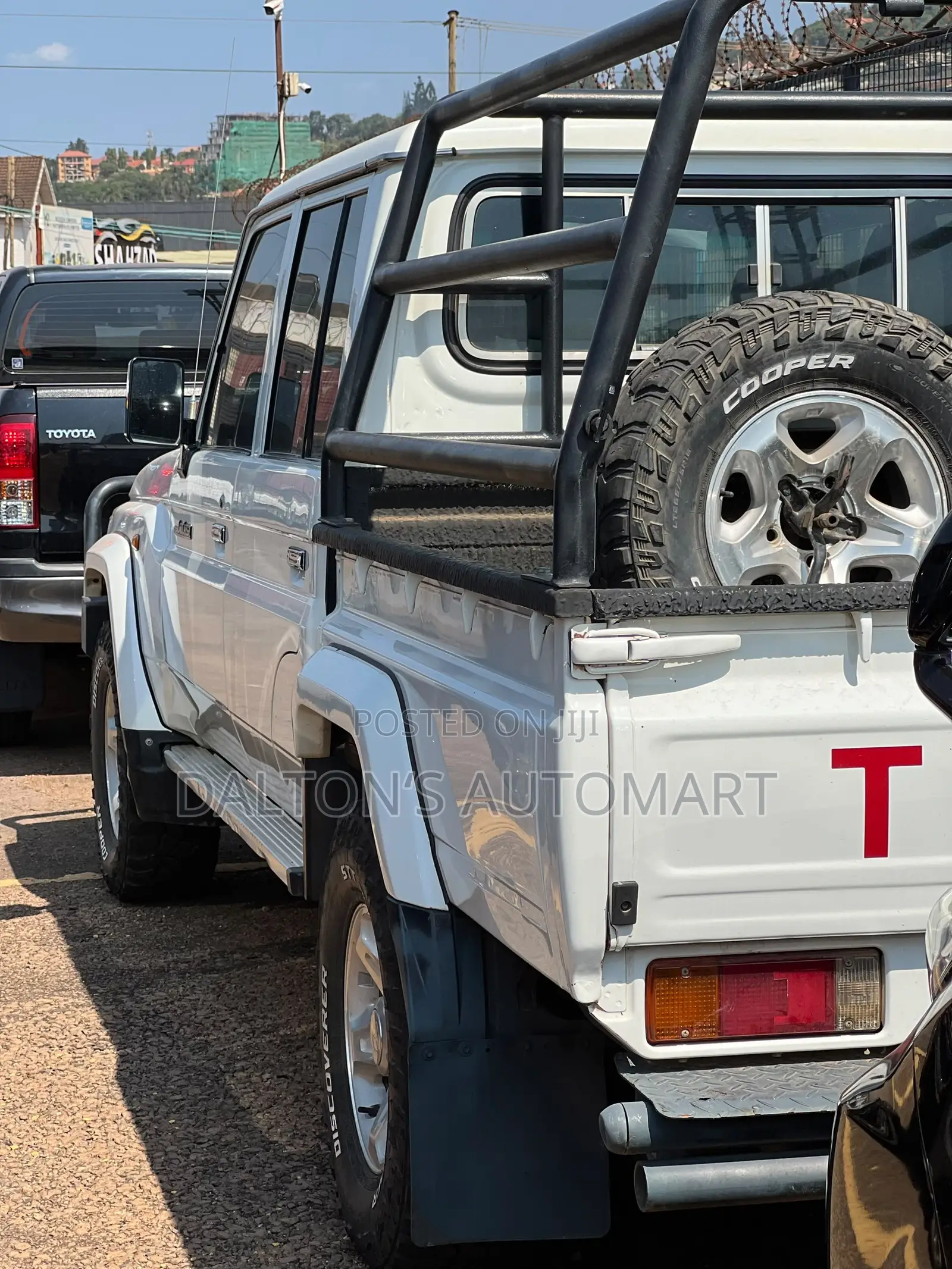 Toyota Land Cruiser 79 Series 2017 White