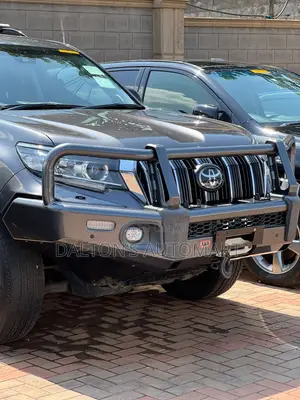 Toyota Land Cruiser Prado 2.8 2022 Gray