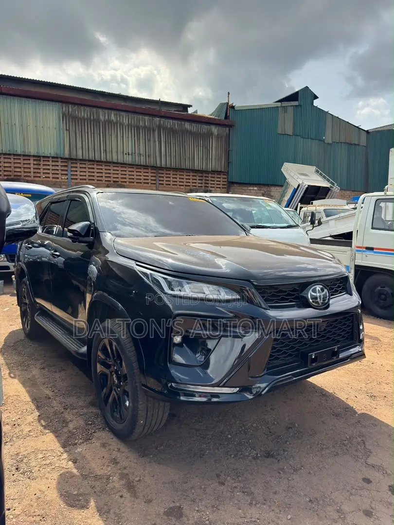 Toyota Fortuner 2.8 D AWD 2021 Black