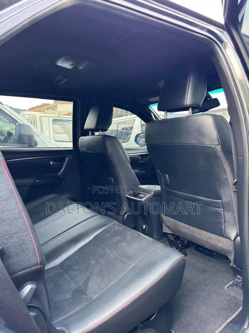 Toyota Fortuner 2.8 D AWD 2021 Black
