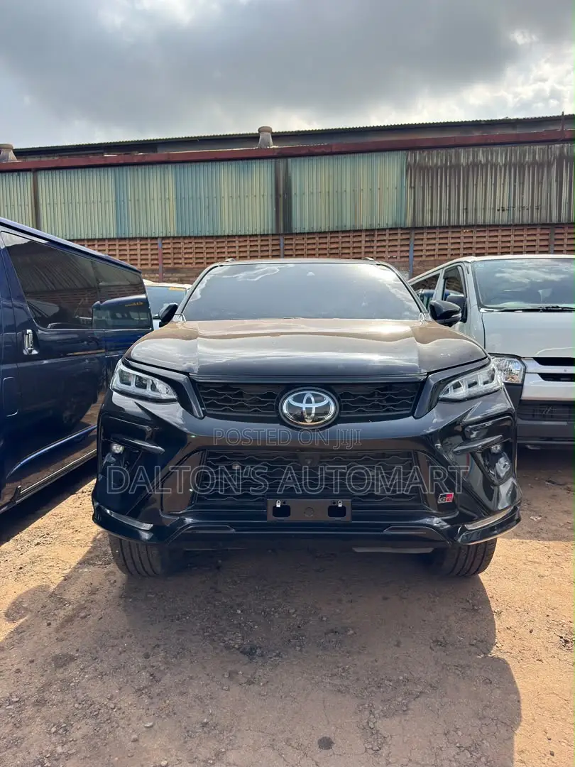 Toyota Fortuner 2.8 D AWD 2021 Black