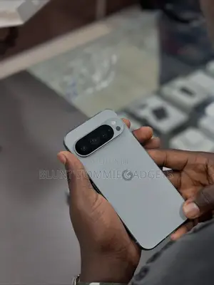 Google Pixel 9 Pro 128 GB Gray