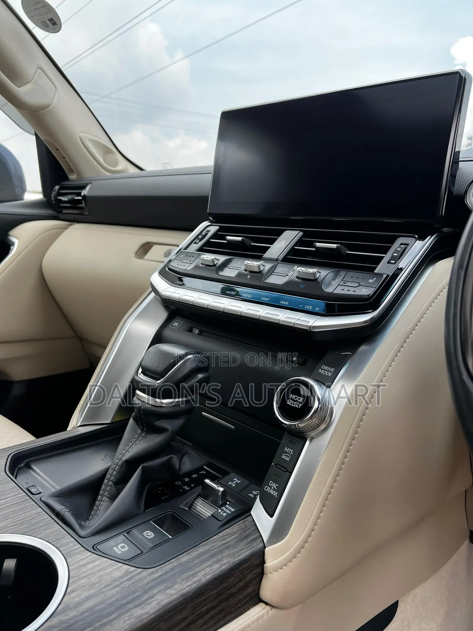 Toyota Land Cruiser LC300 2023 Gray