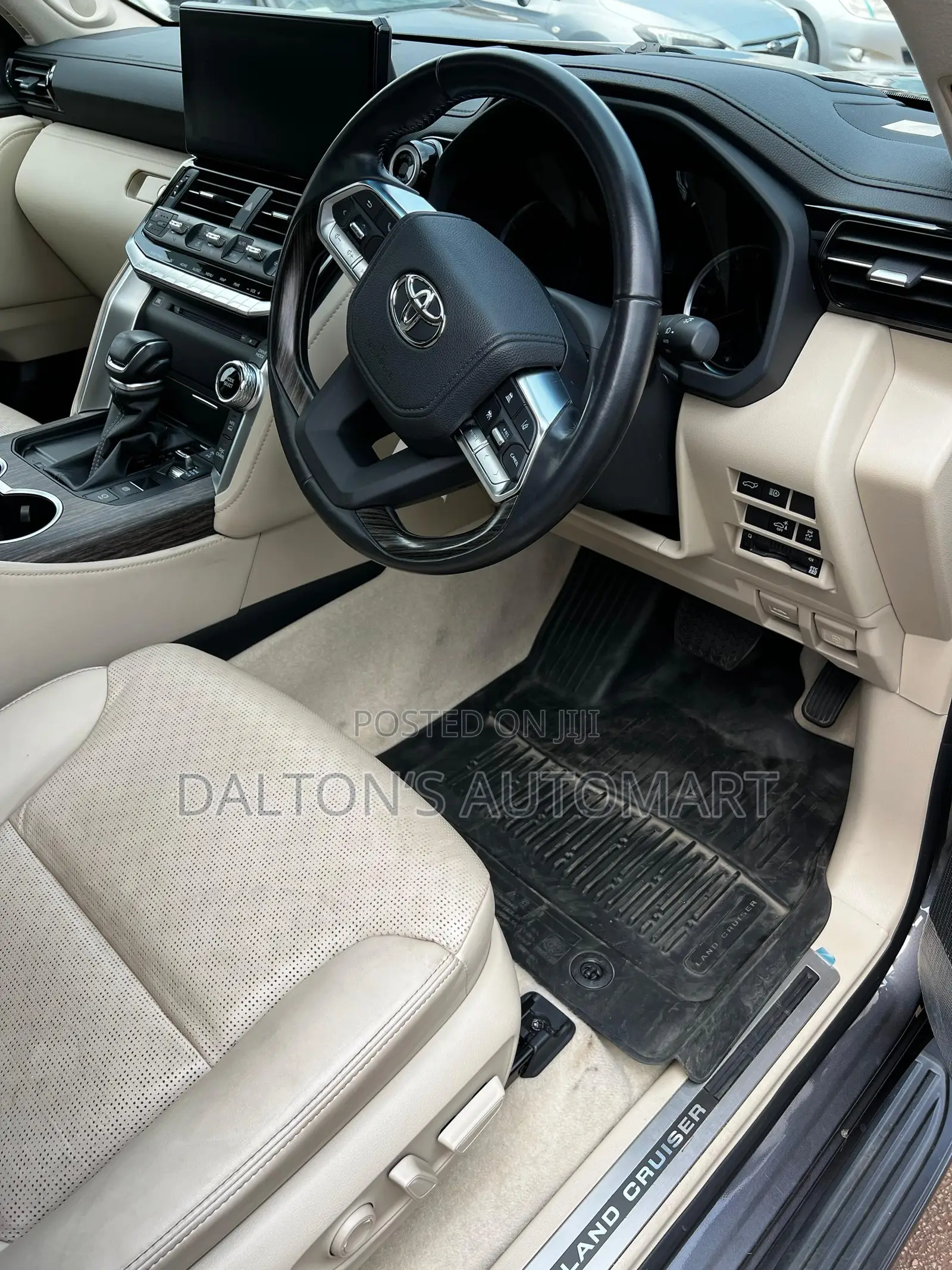 Toyota Land Cruiser LC300 2023 Gray
