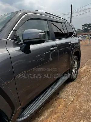 Toyota Land Cruiser LC300 2023 Gray