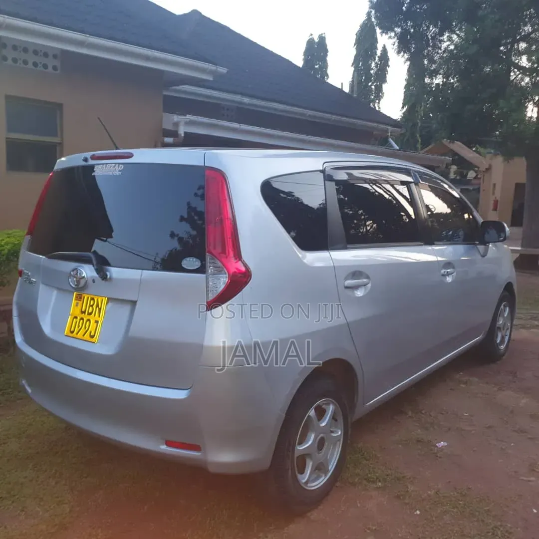 Toyota Allex 2012 Gray