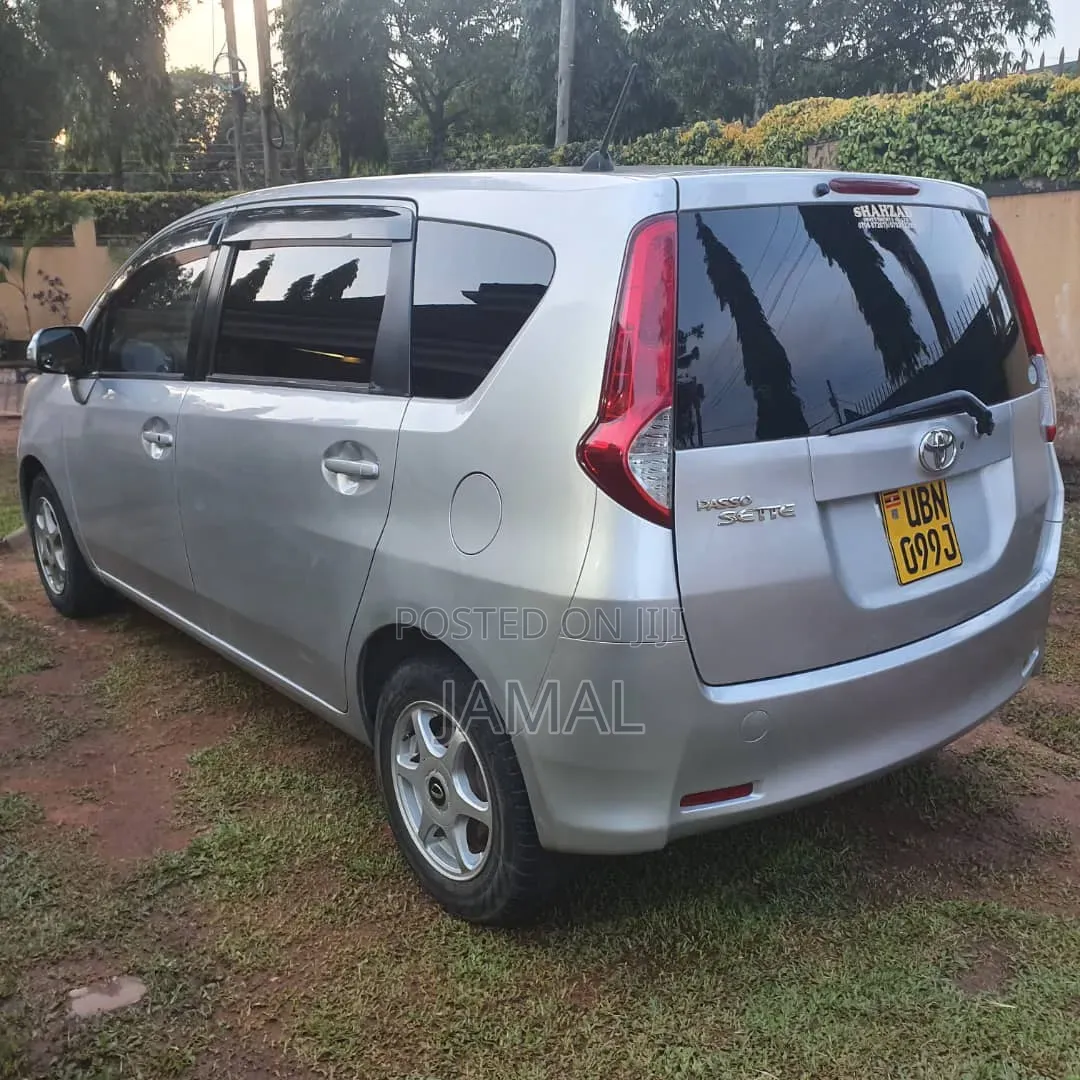 Toyota Allex 2012 Gray