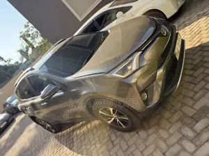 Toyota RAV4 LE 4dr SUV (2.5L 4cyl 6A) 2015 Gray