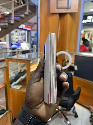 Samsung Galaxy Z Fold4 256 GB Pink