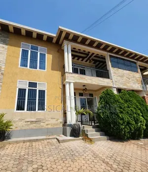 3bdrm Apartment in Kyambogo, Central Division for rent
