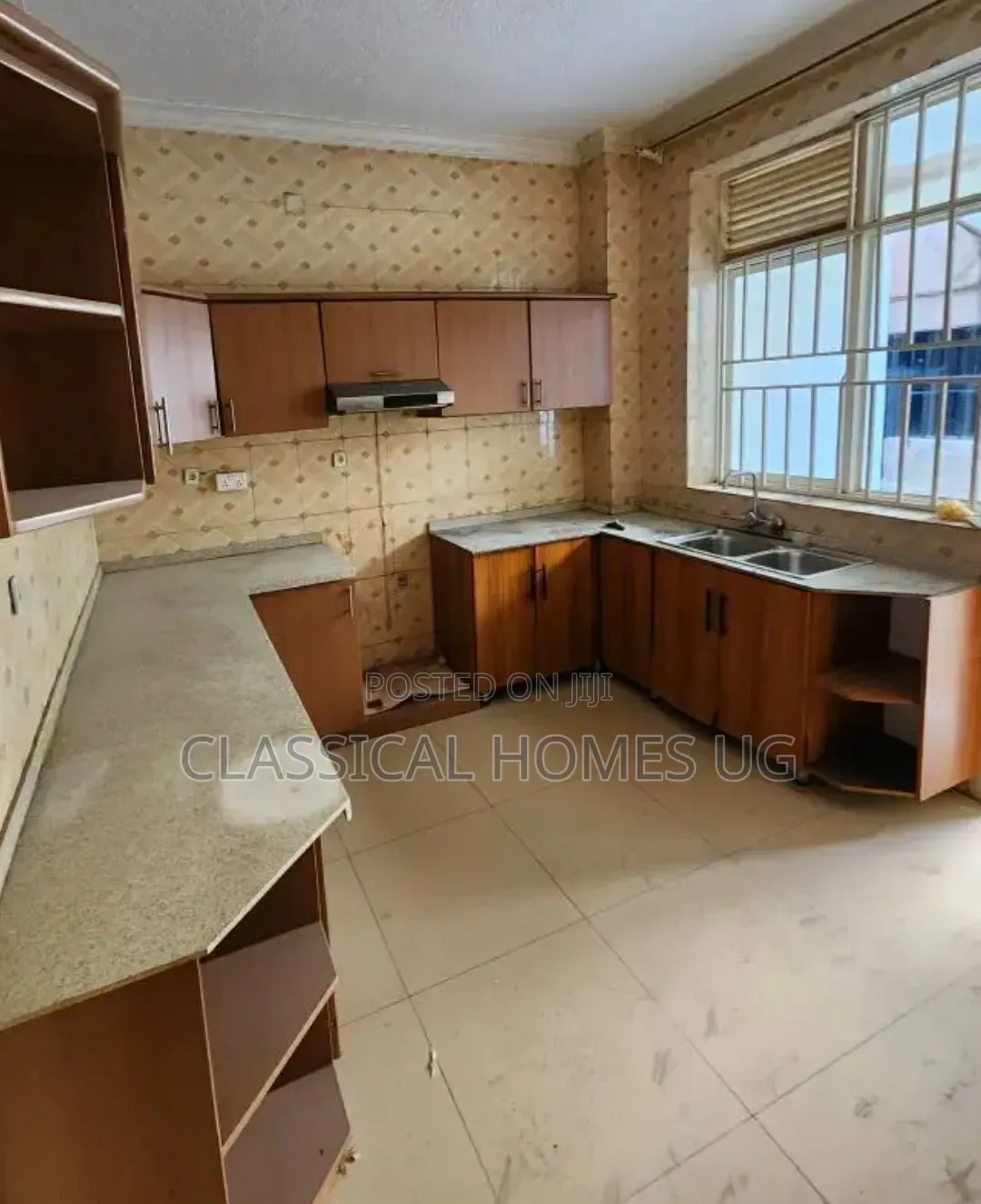 3bdrm Apartment in Kyambogo, Central Division for rent