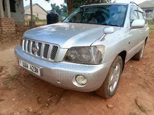 Toyota Kluger 2014 Silver