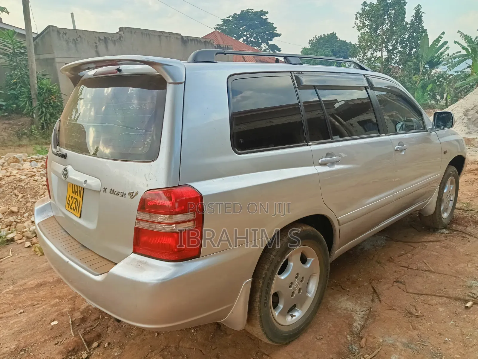 Toyota Kluger 2014 Silver