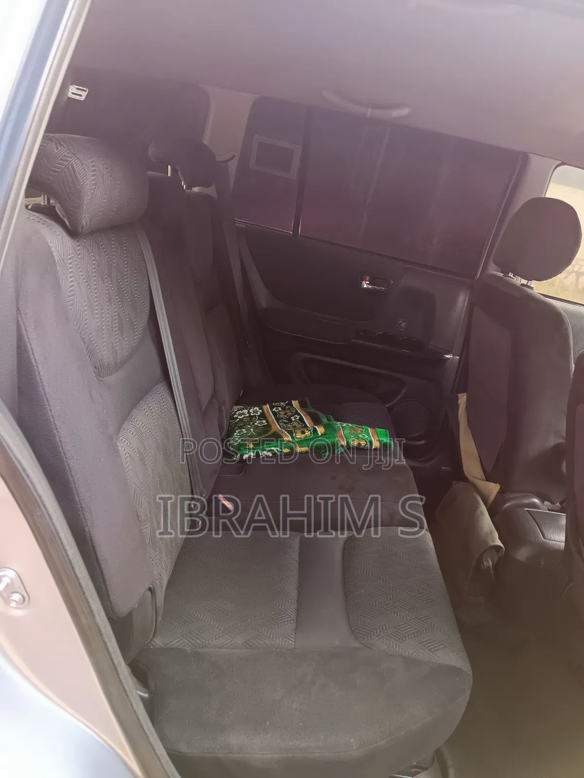 Toyota Kluger 2014 Silver