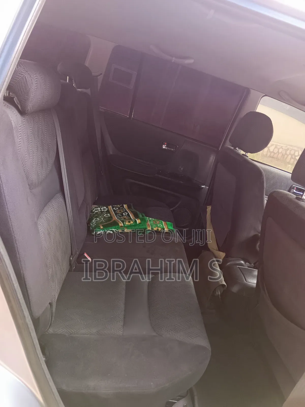 Toyota Kluger 2014 Silver