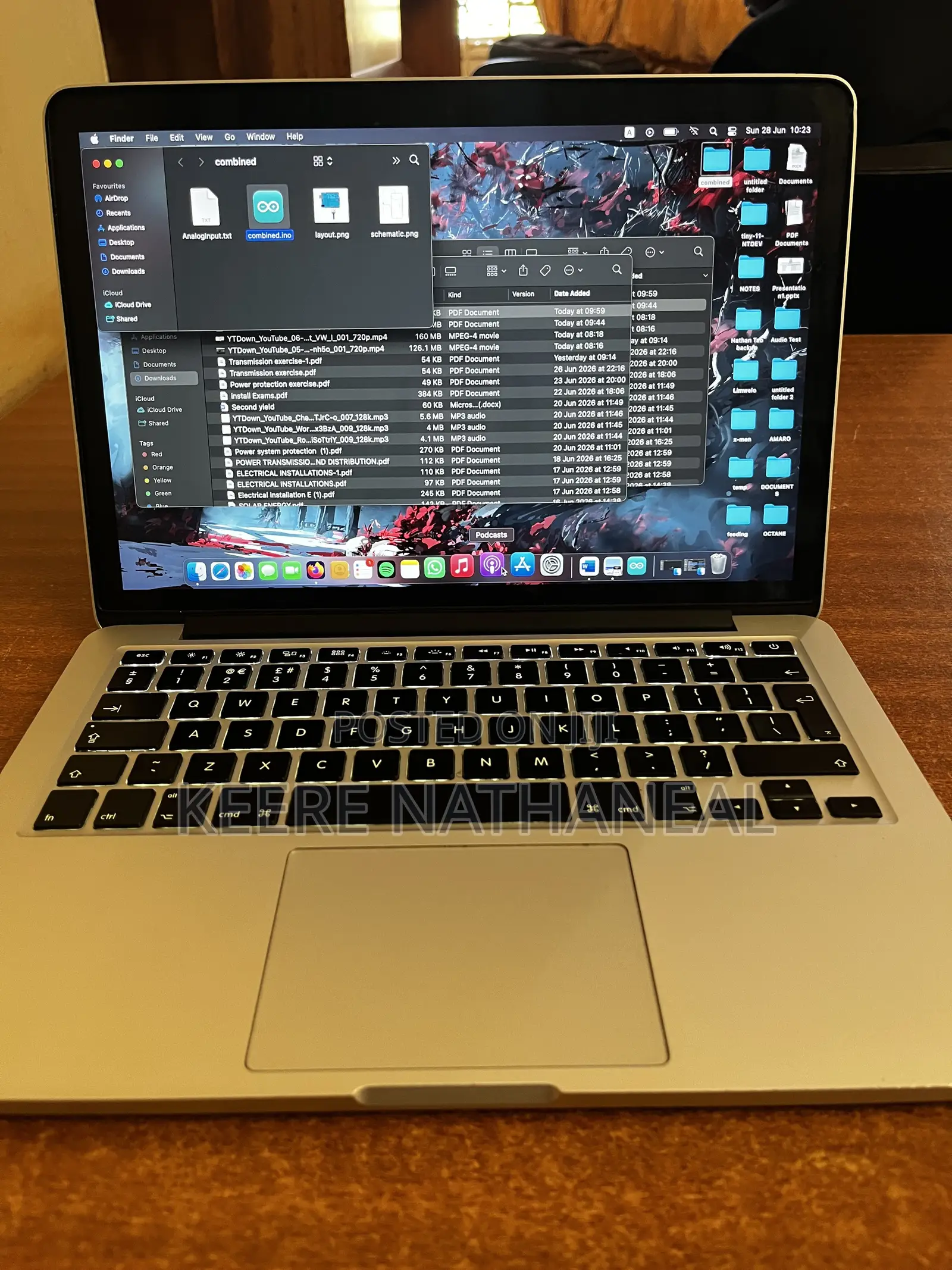 Laptop Apple MacBook Pro 2015 8GB Intel Core i5 SSHD (Hybrid) 256GB