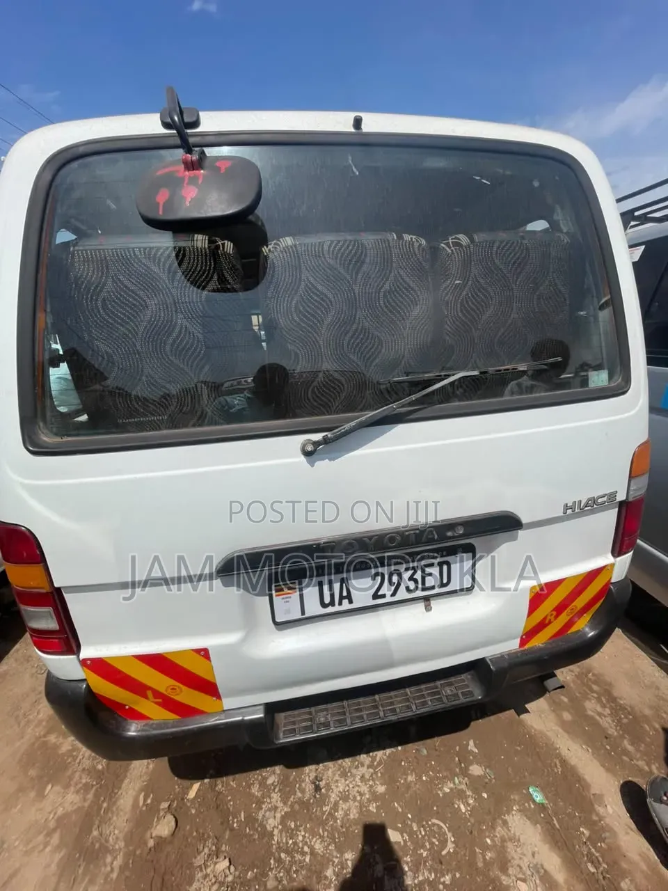Toyota HiAce 2004 White