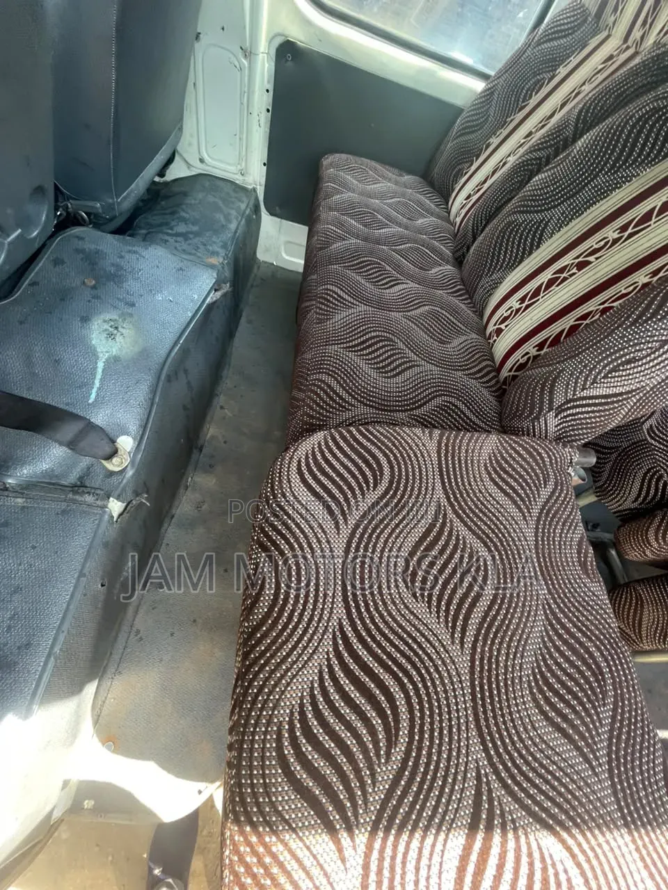 Toyota HiAce 2004 White