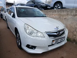 Subaru Legacy 2014 White