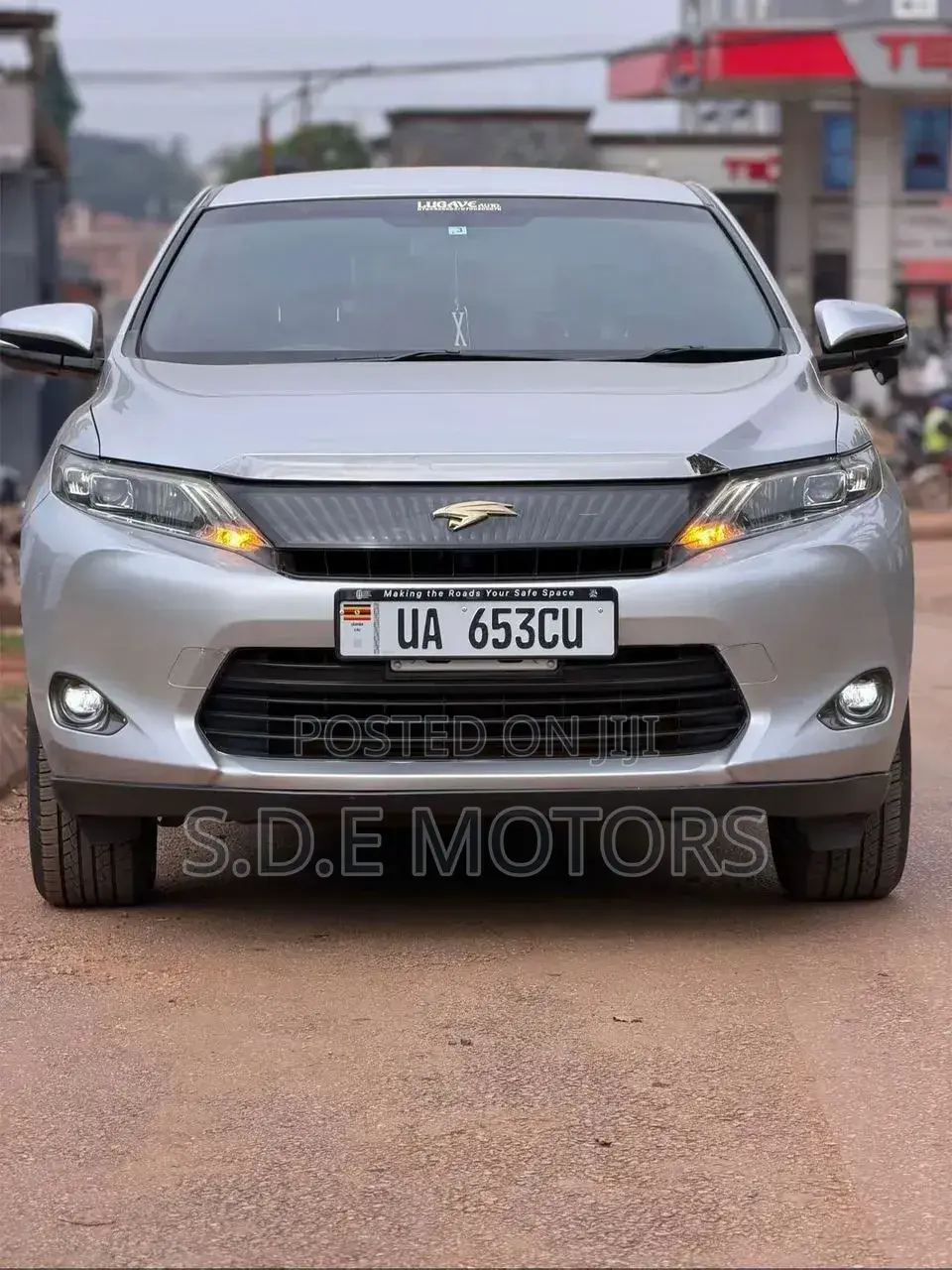 Toyota Harrier 2.0 2017 Silver