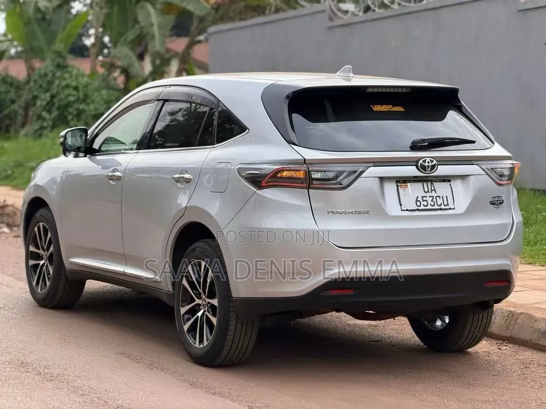Toyota Harrier 2017 Silver