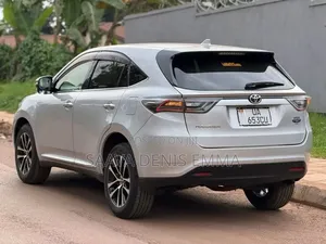 Toyota Harrier 2017 Silver