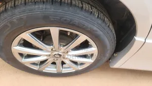 Toyota Noah 2013 Silver