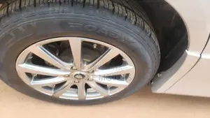 Toyota Noah 2013 Silver