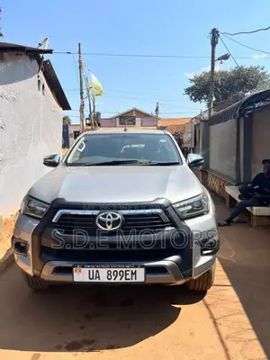 Toyota Hilux 2017 Gold