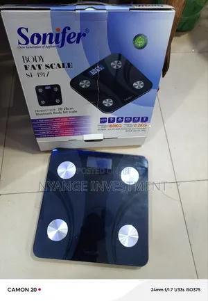 Sonifer Sf-1917 Body Fat Scale With a Maximum Capacity of 180kg.