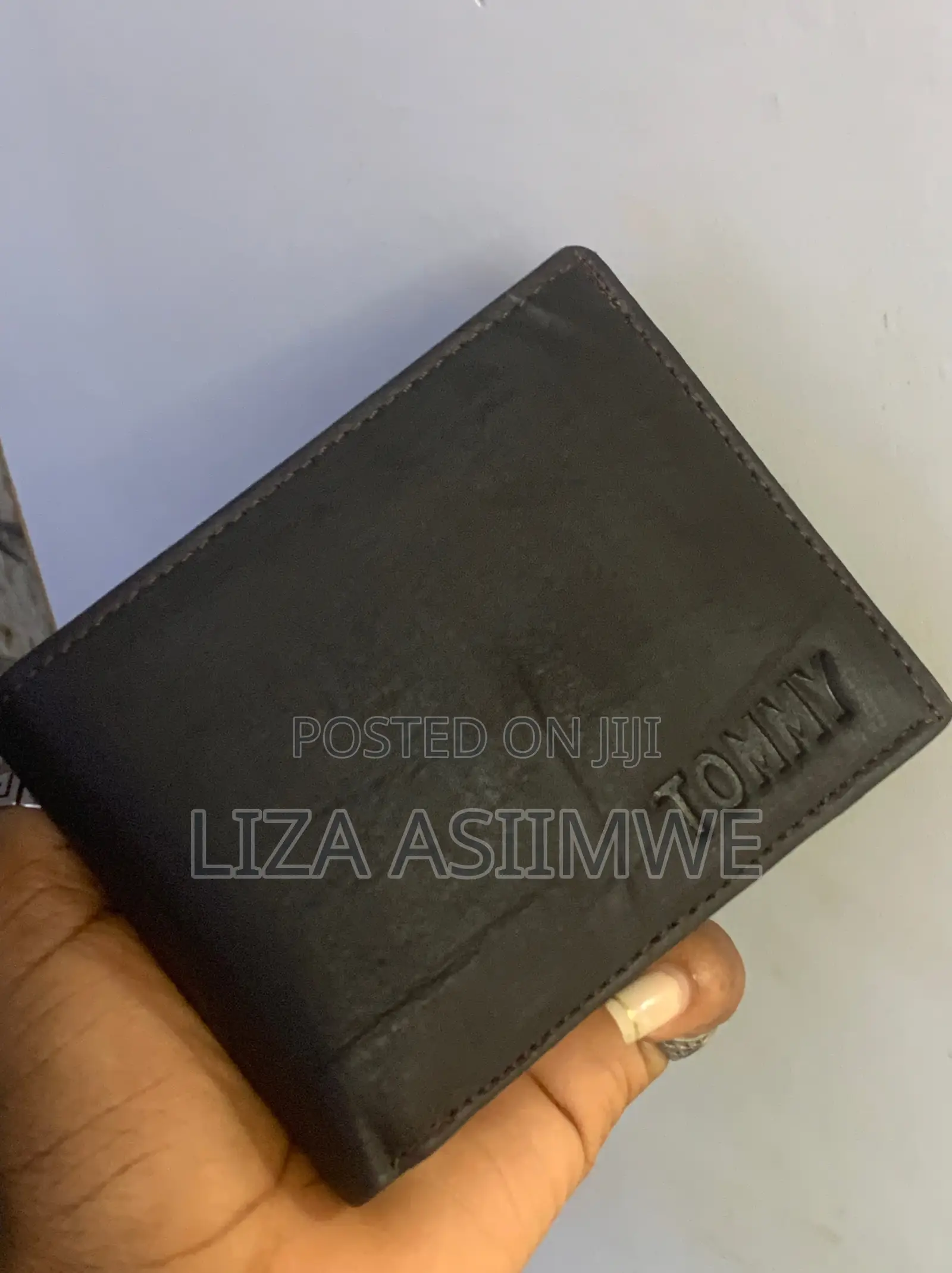 Tommy Hilfiger Men's Leather Bifold Wallet