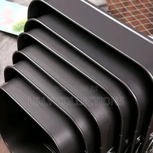 6 Piece Square Baking Set
