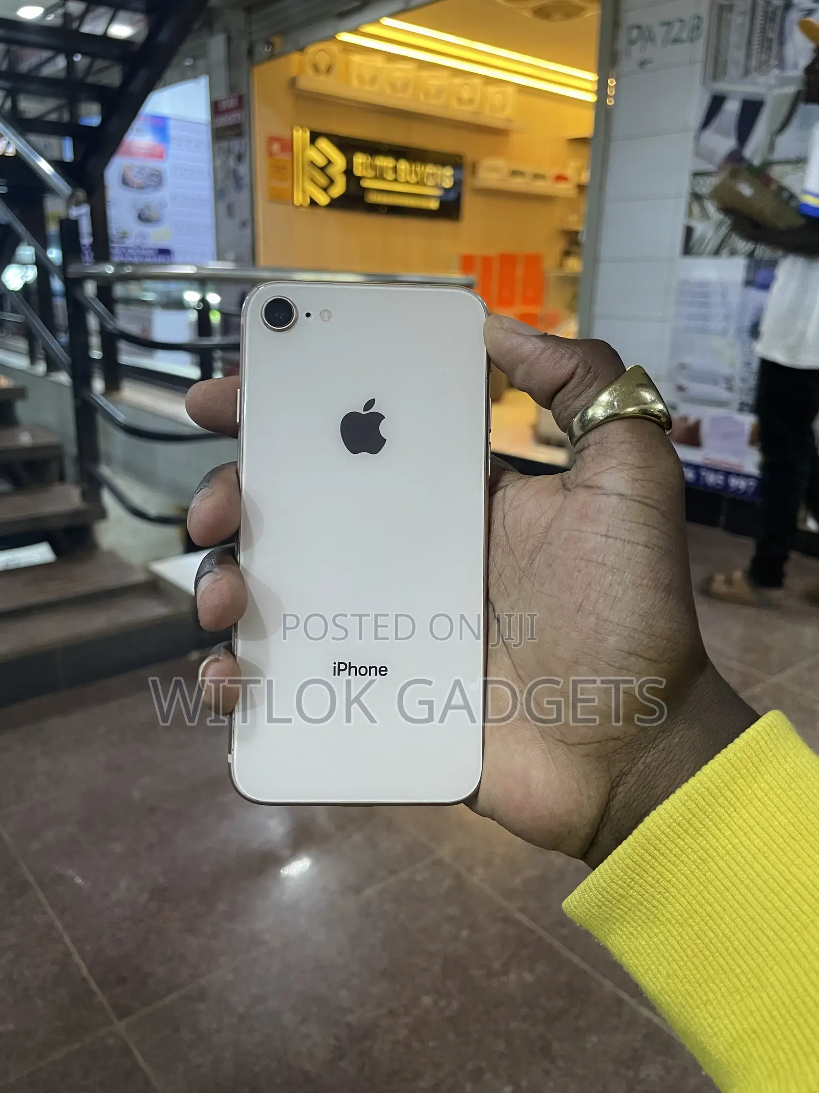 Apple iPhone 8 128 GB White