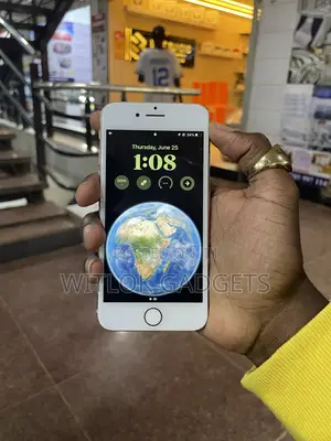 Apple iPhone 8 128 GB White