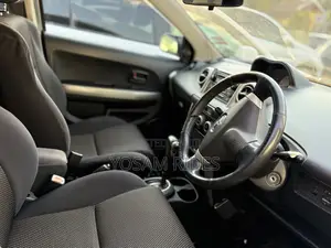 Toyota IST 2006 Silver