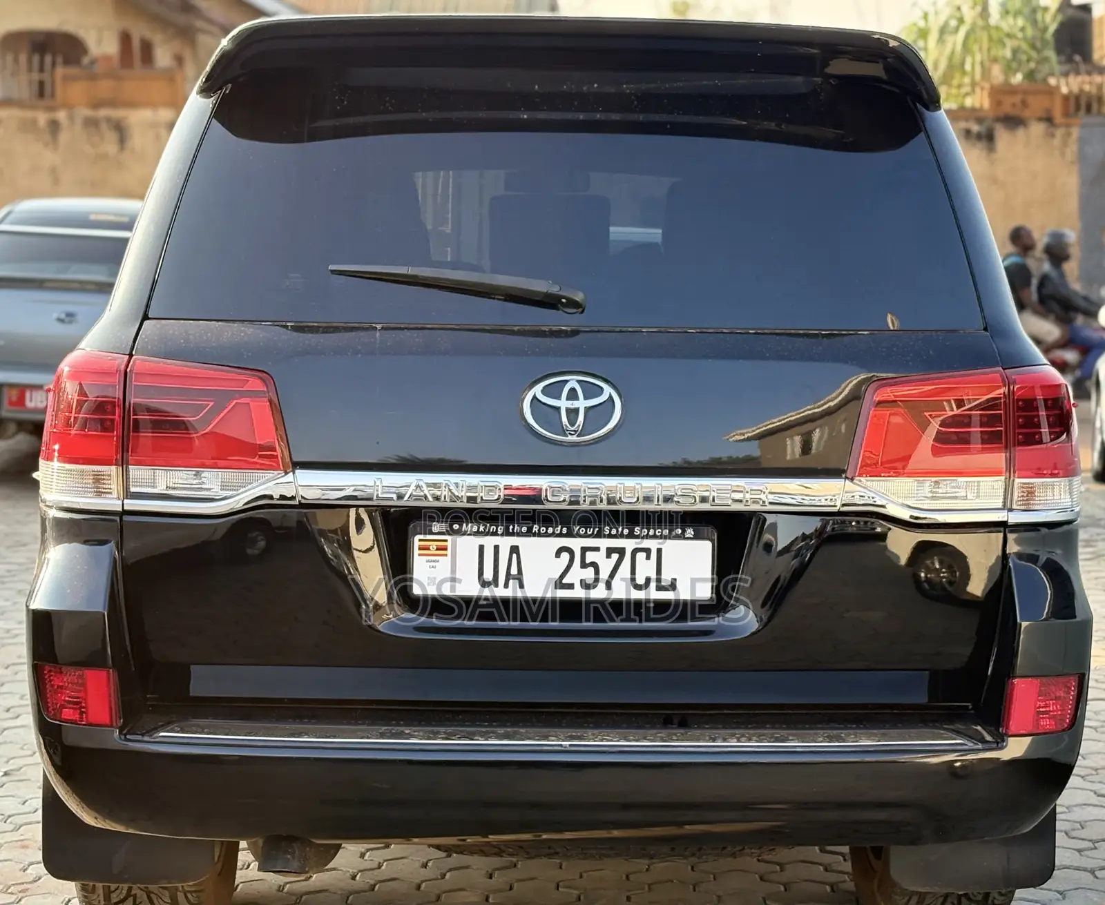 Toyota Land Cruiser 4.6 V8 ZX 2013 Black