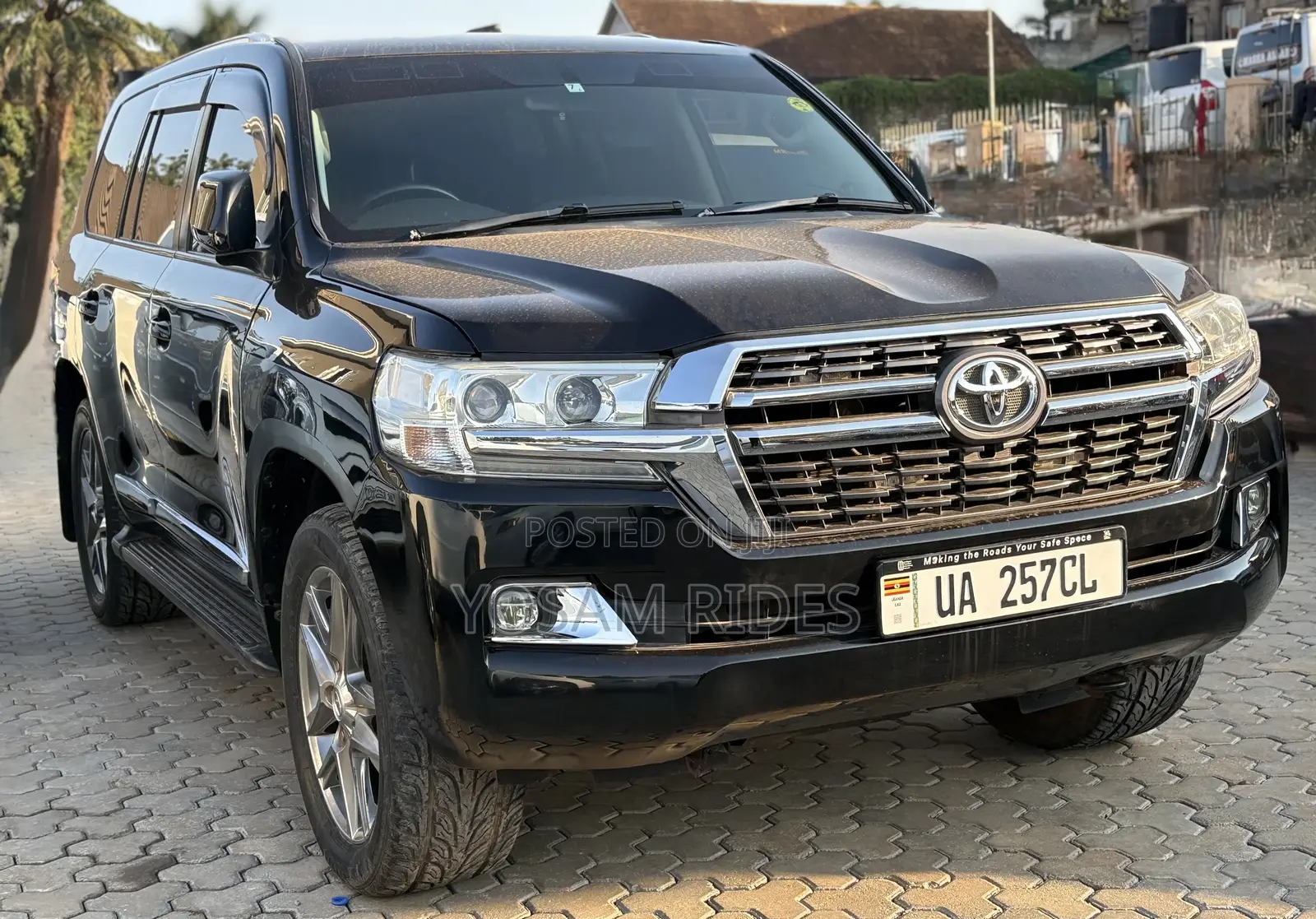 Toyota Land Cruiser 4.6 V8 ZX 2013 Black