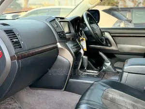 Toyota Land Cruiser 4.6 V8 ZX 2013 Black