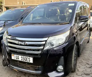 Toyota Noah 2.0 FWD (7 Seater) 2016