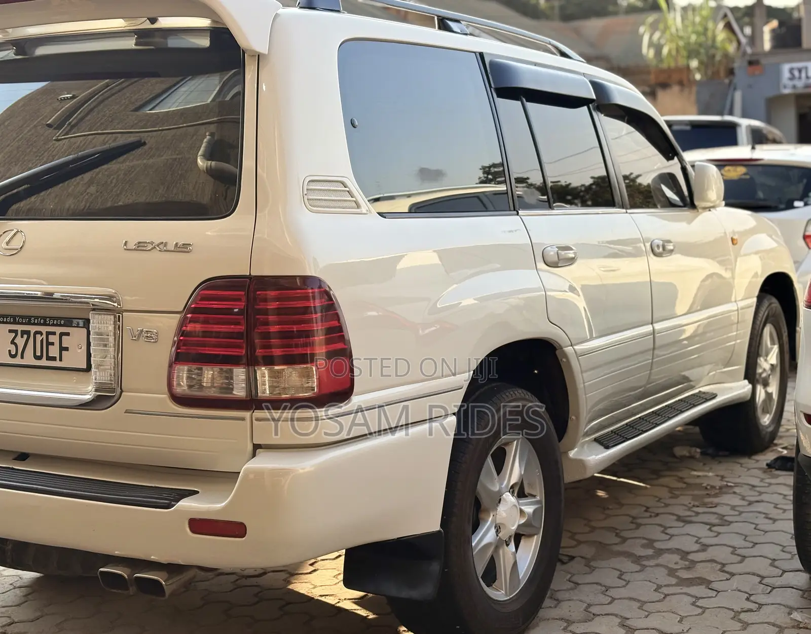 Toyota Land Cruiser Cygnus 4.7 2004 White