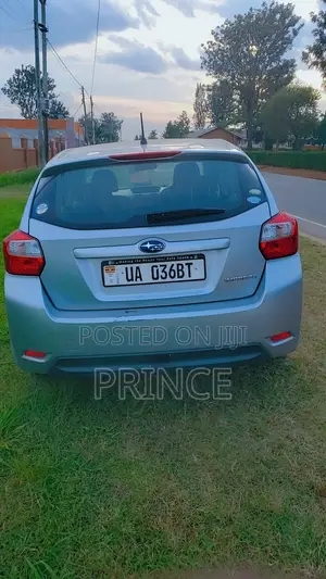 Subaru Impreza 2.0i Hatchback CVT 2012 Gray